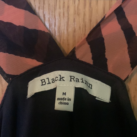 Summer time or vacation dress - Picture 4 of 4